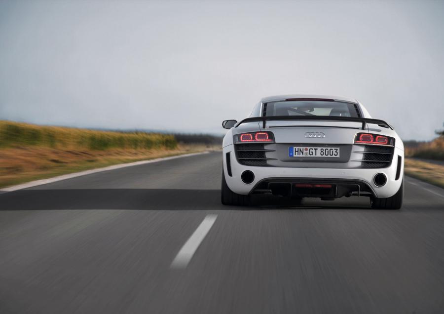  Audi R8 GT 2010 года  (EU) (фото 6 из 55)